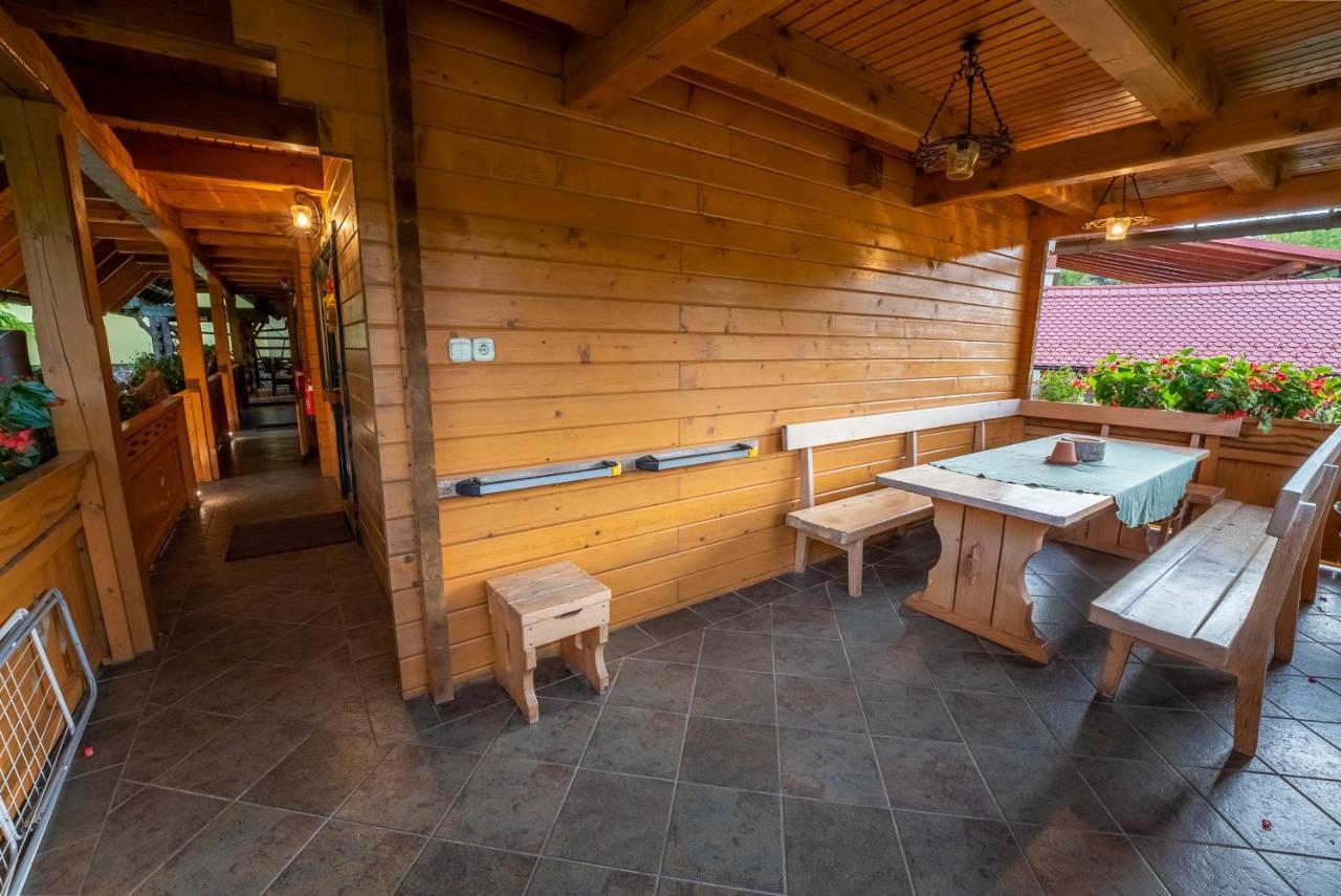 Korosec Apartments And Wellness Centre Мозирье Экстерьер фото