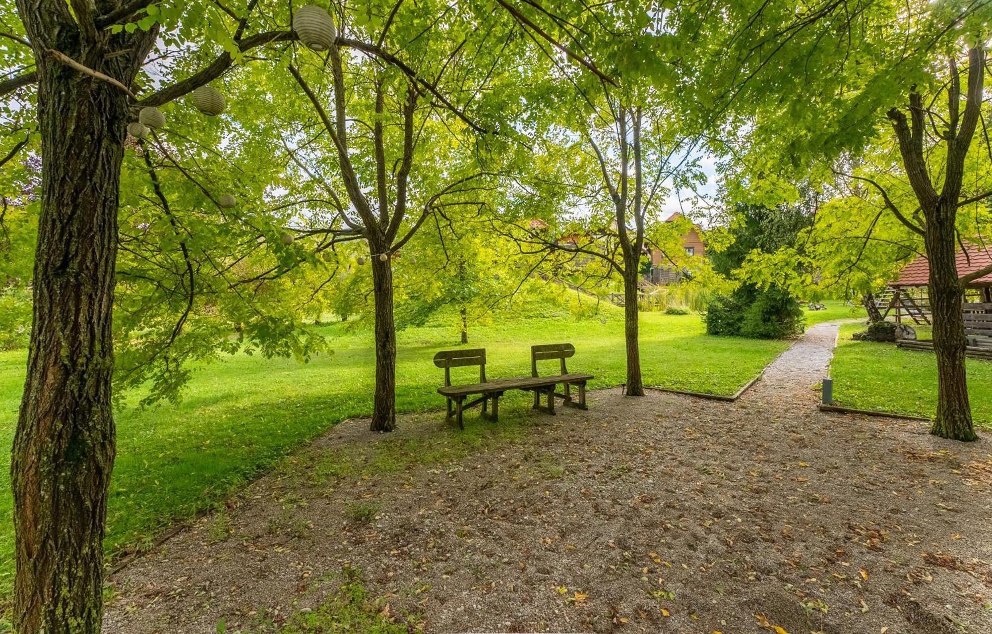 Korosec Apartments And Wellness Centre Мозирье Экстерьер фото